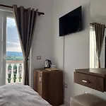 Tragos Villa Vlorë