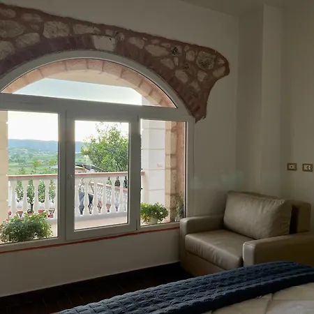 Tragos Villa