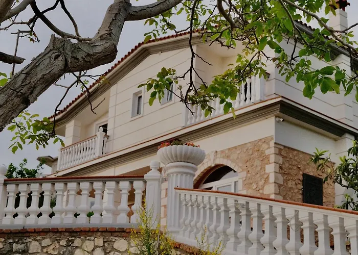 Tragos Villa Vlorë